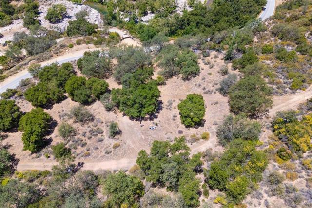 47292 Arroyo Seco Road, Greenfield CA: https://media.crmls.org/mediaz/30da514d-2012-4453-80aa-6897a1463081.jpg