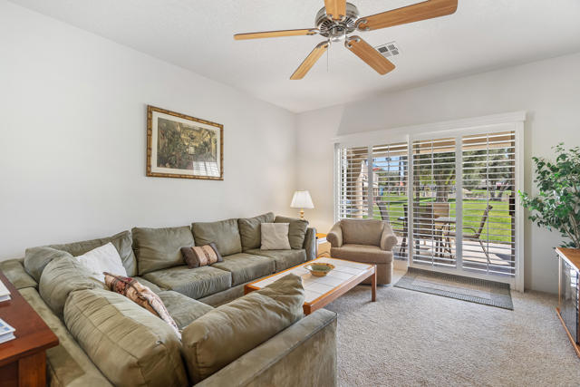 280 Vista Royale W Circle, Palm Desert CA: https://media.crmls.org/mediaz/30da6011-09a1-42a1-8869-e7afdd411475.jpg