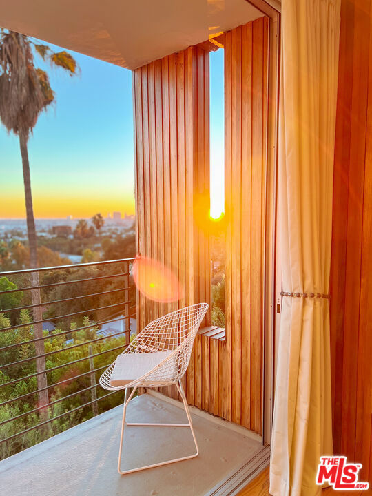 7650 Curson Terrace, Los Angeles CA: https://media.crmls.org/mediaz/30dba273-0449-4982-aa98-359b9017e0cb.jpg