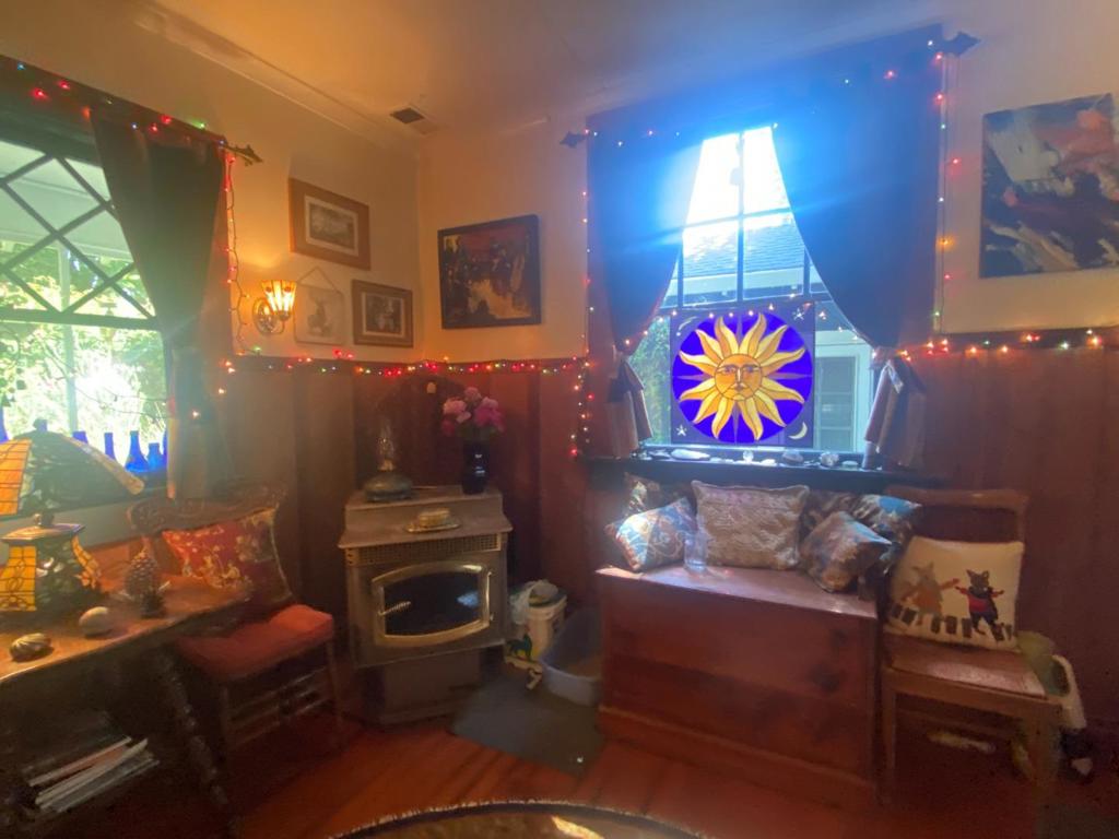 https://media.crmls.org/mediaz/30dcd26d-390a-427a-9e38-cfb792b532d0.jpg?preset=X-Large