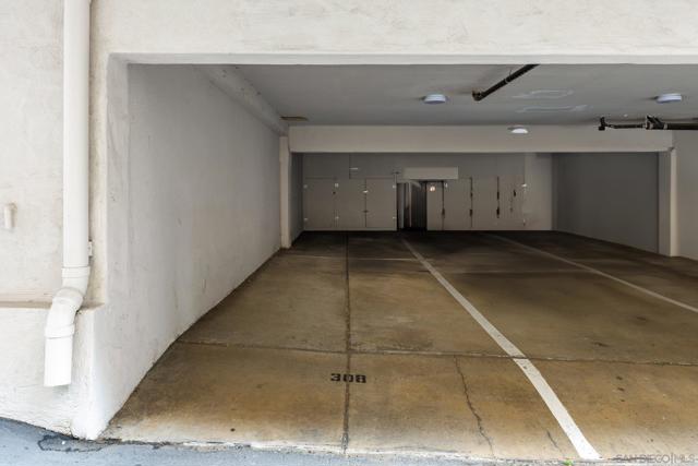 2727 Morena Blvd, San Diego CA: https://media.crmls.org/mediaz/30dd9813-62ff-42c9-91a7-83c4fcbfa230.jpg