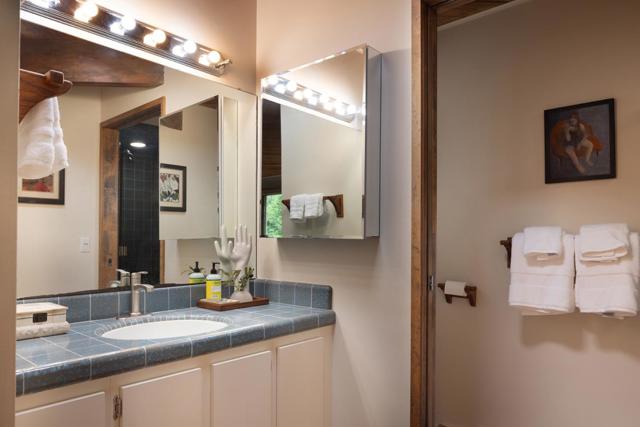 25275 Arriba Del Mundo, Carmel CA: https://media.crmls.org/mediaz/30df05d7-5c53-4b11-8df8-0820d14d2f93.jpg