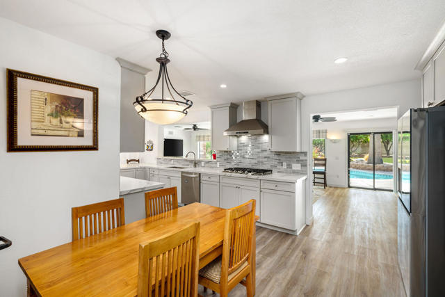 74619 Fairway Drive, Palm Desert CA: https://media.crmls.org/mediaz/30dfe97b-5544-404a-af0d-3966730b098d.jpg