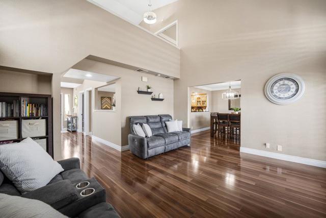 965 Oak Park Drive, Morgan Hill CA: https://media.crmls.org/mediaz/30e0764f-0c0c-4fc3-b023-441eaf8b59a5.jpg