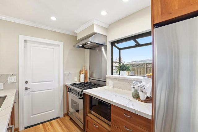 3274 Todd Way, San Jose CA: https://media.crmls.org/mediaz/30e119e3-628c-4417-9fb5-2fbafce1a69e.jpg