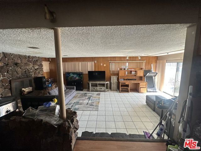 2 Bed Home for Sale in Compton, California