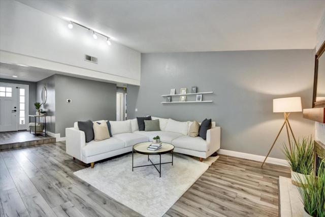 5078 Corte Verde Drive, San Jose CA: https://media.crmls.org/mediaz/30e1cee3-5c2c-4a21-bf9e-a4b429750fad.jpg