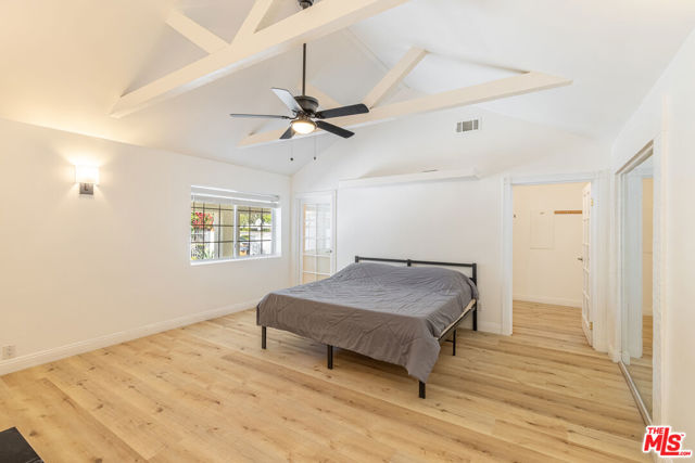 5510 Wilbur Avenue, Los Angeles CA: https://media.crmls.org/mediaz/30e28605-f3ca-4e77-a99f-8c36a71e33b0.jpg