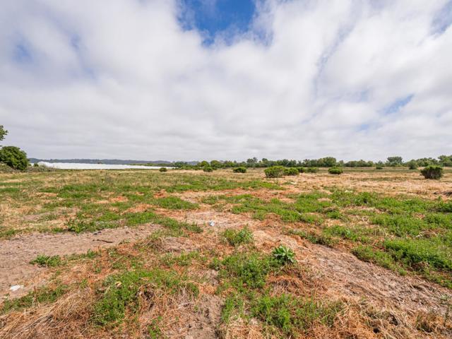 30 Riverside Road, Watsonville CA: https://media.crmls.org/mediaz/30e4408f-5395-4596-991a-ecaf525cdd1b.jpg