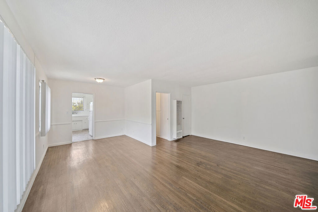 2314 S Corning #9