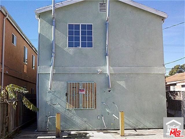 10376 Wilmington Avenue, Los Angeles CA: https://media.crmls.org/mediaz/30e63b1a-6b22-434f-a36a-dd7eece6c384.jpg