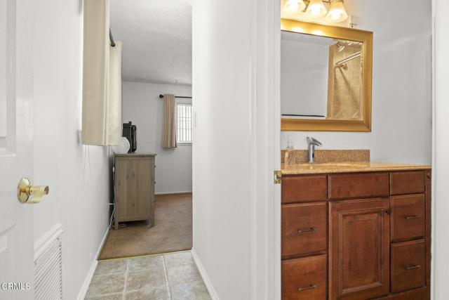 1213 Doris Avenue, Oxnard CA: https://media.crmls.org/mediaz/30e644fd-f106-4b61-a392-47d136bcb6c6.jpg