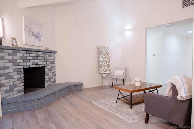 11774 Rocoso Rd, Lakeside CA: https://media.crmls.org/mediaz/30e6592d-c1b5-46b1-bcb0-57fcbffd9716.jpg
