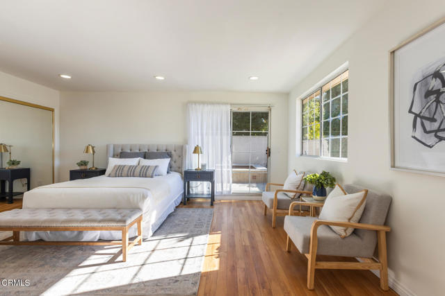 Detail Gallery Image 43 of 70 For 4926 Crown Ave, La Canada Flintridge,  CA 91011 - 3 Beds | 3/1 Baths