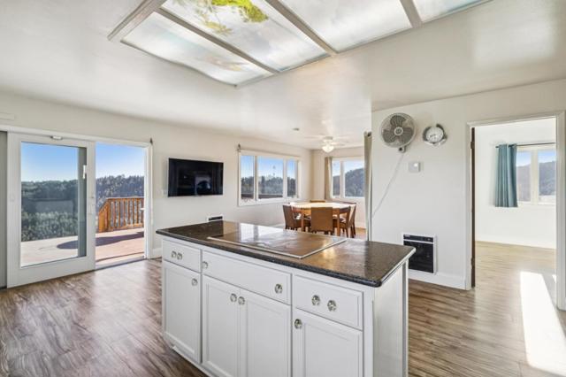 16999 Mcgill Road, Saratoga CA: https://media.crmls.org/mediaz/30e8a0c8-dfc3-4148-81cc-a65ab1e38713.jpg