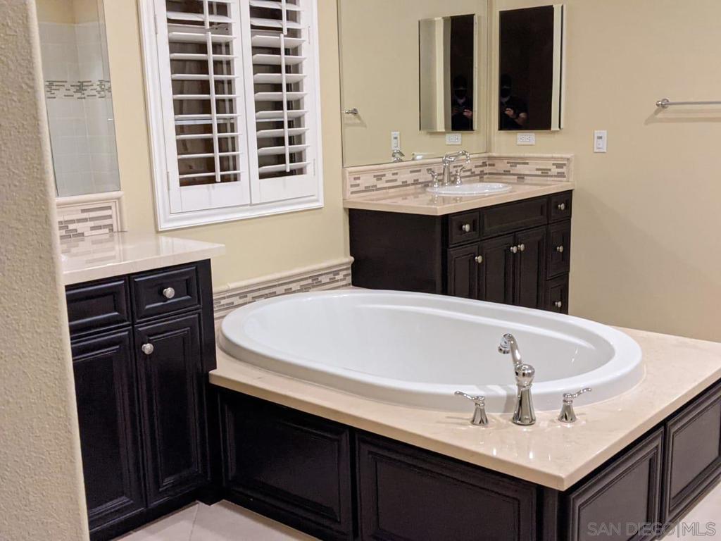 MLS #250041505SD image #9