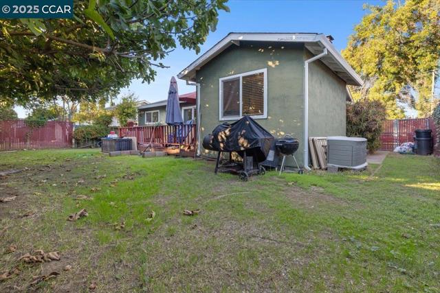 2644 E Olivera Rd, Concord CA: https://media.crmls.org/mediaz/30e9307f-c3f5-4c7a-9001-a2af44a79a60.jpg