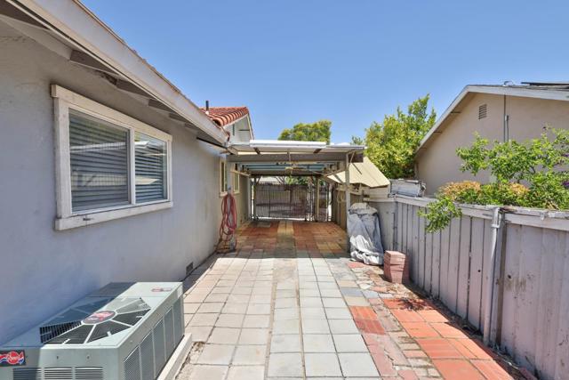 4089 Timberline Drive, San Jose CA: https://media.crmls.org/mediaz/30ea5bb0-5dd2-434f-a5cf-6b3ceea960ad.jpg