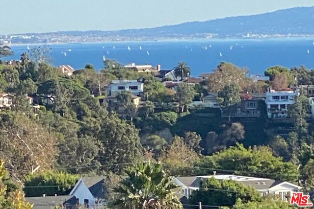 16632 Linda Terrace, Pacific Palisades, CA 90272