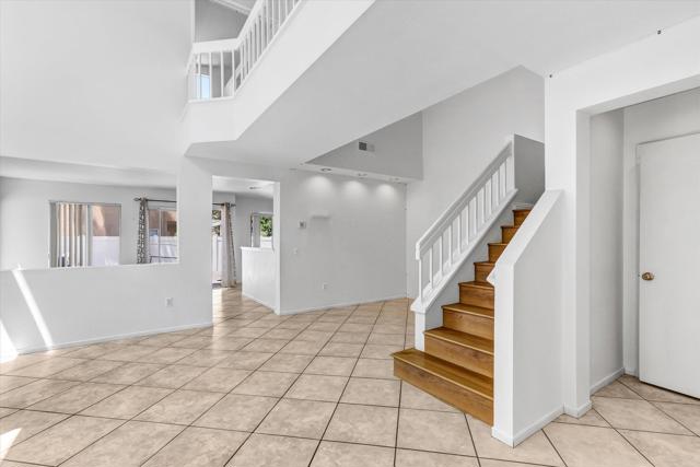 Detail Gallery Image 6 of 31 For 1374 Serena Circle #1,  Chula Vista,  CA 91910 - 3 Beds | 2/1 Baths
