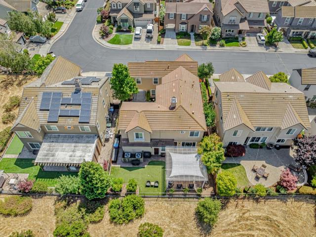 5812 Cajon Way, Gilroy CA: https://media.crmls.org/mediaz/30ec8430-9934-4670-8238-1c5b7957a1da.jpg