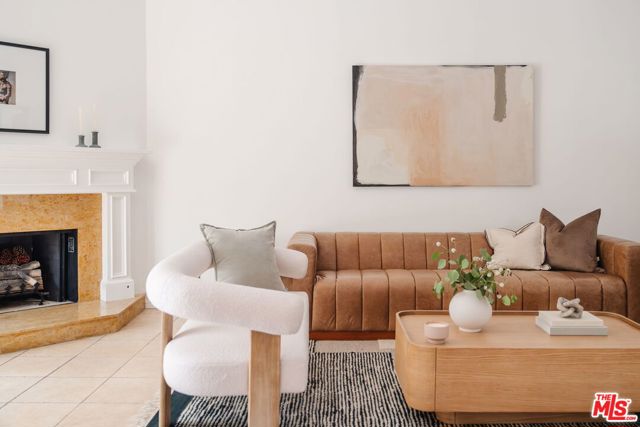 2227 Century Hill, Los Angeles CA: https://media.crmls.org/mediaz/30edde0c-9047-4286-914d-211a2146bd01.jpg