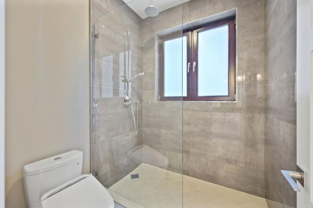 1548 Los Montes Drive, Burlingame CA: https://media.crmls.org/mediaz/30efef77-45f5-4ffa-8d87-34ce34b838ad.jpg