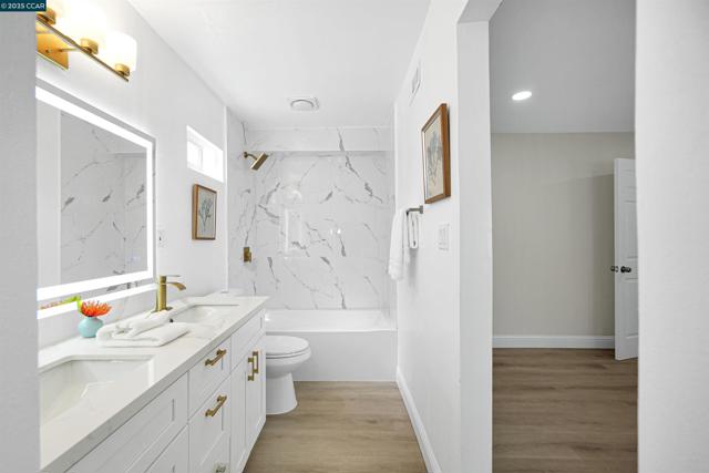 767 47Th St, Oakland CA: https://media.crmls.org/mediaz/30f0689e-af16-4901-8771-ef0ce299ad2e.jpg