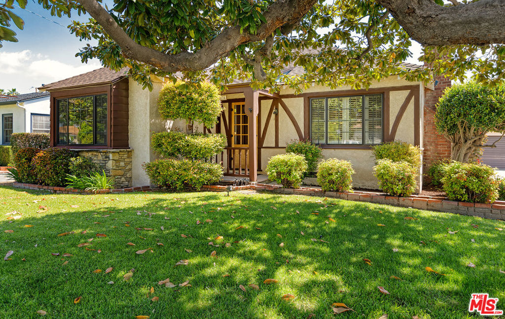 1116 N Lamer Street, Burbank, CA 91506