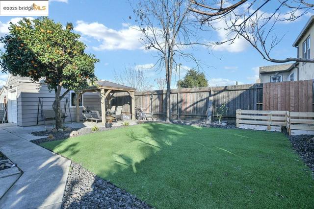 1711 D St, Antioch CA: https://media.crmls.org/mediaz/30f0e0f3-36d4-4942-ae89-572e9cbf815d.jpg