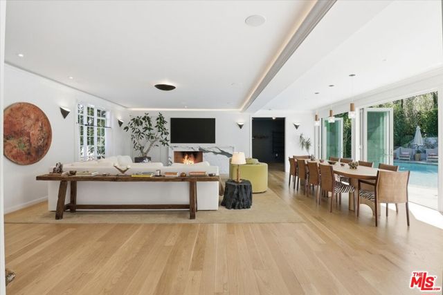 2003 El Cerrito Place, Los Angeles CA: https://media.crmls.org/mediaz/30f0e909-8160-46aa-8d21-afb7bce77c8d.jpg