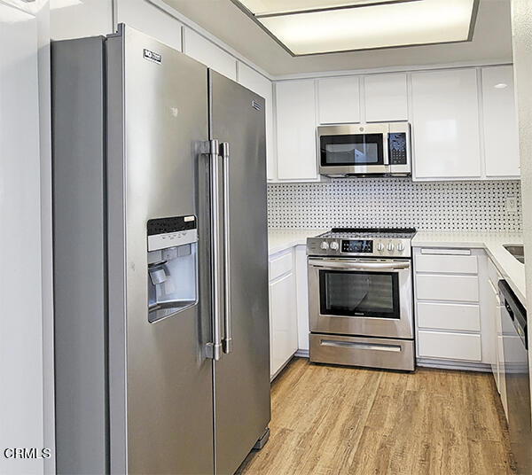 2977 Harbor Boulevard, Oxnard CA: https://media.crmls.org/mediaz/30f0ee55-42e7-40d7-8e02-045099bb964e.jpg