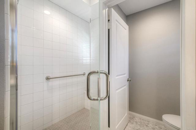 4302 Pacifica Way, Oceanside CA: https://media.crmls.org/mediaz/30f2cc56-2e5e-4142-9823-726a339540d5.jpg