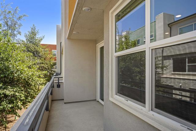 1951 Pavilion Lane, Chula Vista CA: https://media.crmls.org/mediaz/30f2f391-aaf9-4118-96c1-b48dabc49b5e.jpg