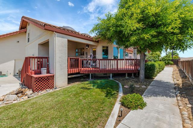 50 Schmidt Court, Hollister CA: https://media.crmls.org/mediaz/30f35848-1a04-425c-ae75-3b6e3c8f28a4.jpg