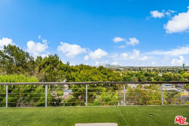 2838 Medill Place, Los Angeles CA: https://media.crmls.org/mediaz/30f3a0e2-6f12-47ef-bd89-941e8096e2d4.jpg