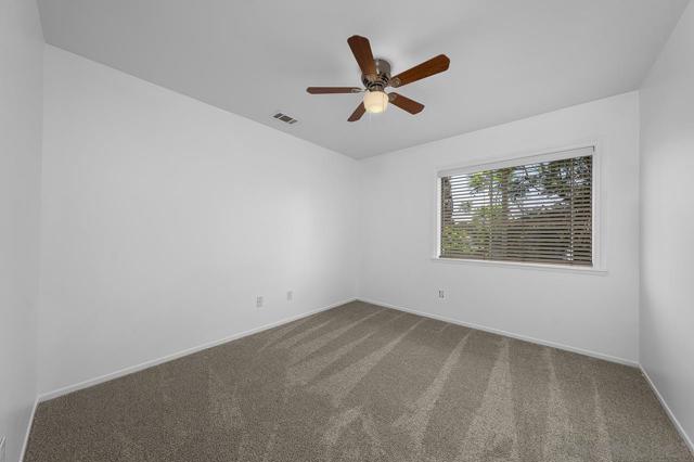 6789 Camino De Amigos, Carlsbad CA: https://media.crmls.org/mediaz/30f3b134-c6c4-4215-82f5-e401501d5022.jpg