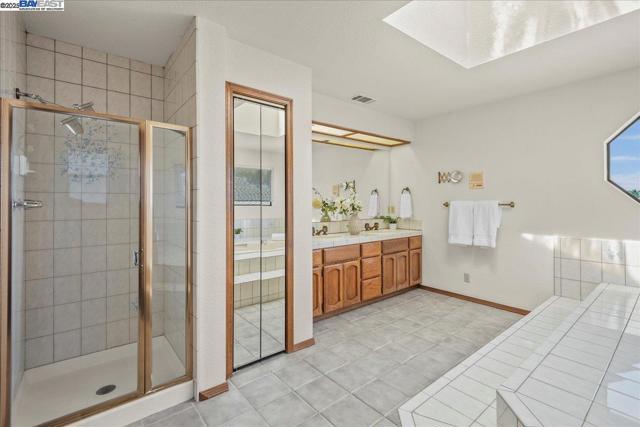 5690 Beaver Lane, Discovery Bay CA: https://media.crmls.org/mediaz/30f3b8a7-48b2-420e-a655-004087dffe20.jpg