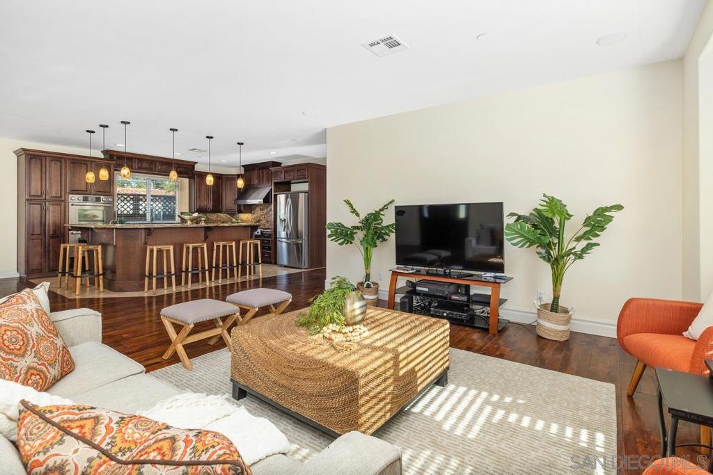 MLS #250045019SD image #10