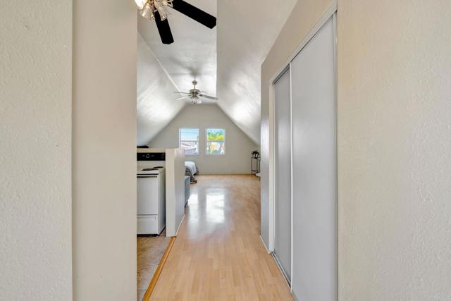 Detail Gallery Image 21 of 30 For 2229 Crest Dr, El Cajon,  CA 92021 - 4 Beds | 3/1 Baths
