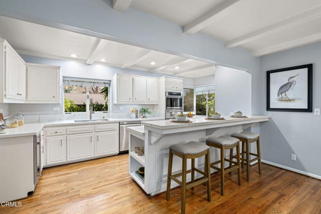 1915 Canyon Close Road, Pasadena CA: https://media.crmls.org/mediaz/30f63b11-72f0-41cc-b11b-b1402a57ddd7.jpg