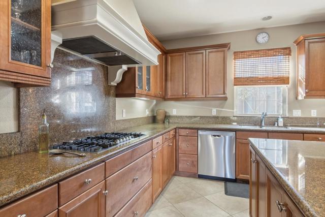 Image 6 of 27 For 653 Calle Vibrante