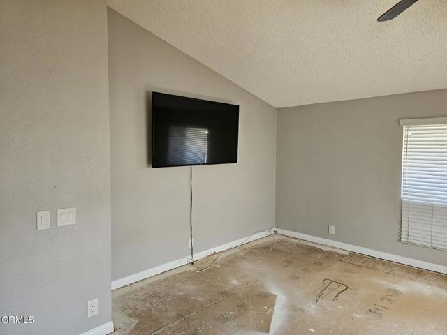 Detail Gallery Image 13 of 16 For 360 Ibsen Pl #129,  Oxnard,  CA 93033 - 3 Beds | 2 Baths
