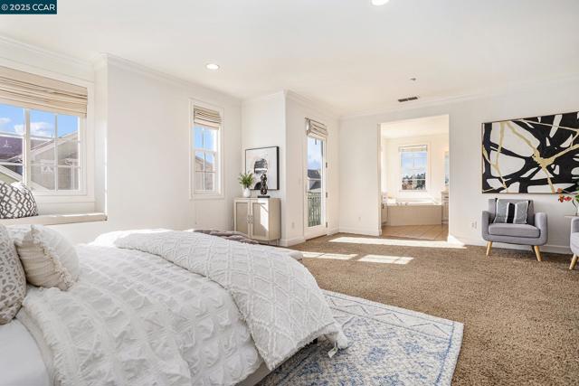 Image 25 of 50 For 203 Seacliff Way