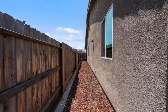 1621 Castlerock Drive, Hollister CA: https://media.crmls.org/mediaz/30f816b8-a972-4bc3-ad49-94d99d62416d.jpg