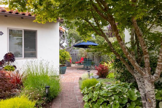 636 Spazier Avenue, Pacific Grove CA: https://media.crmls.org/mediaz/30f9c24c-5b74-4a85-96ce-6a99dd71c315.jpg