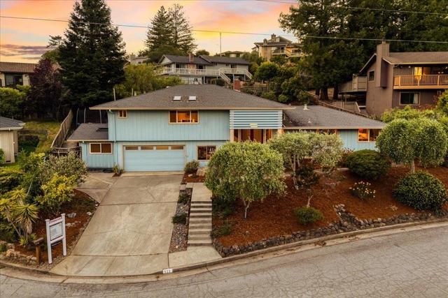 111 Esmeralda Drive, Santa Cruz CA: https://media.crmls.org/mediaz/30f9de2d-33d5-4c1c-9c42-744ef9bbc423.jpg