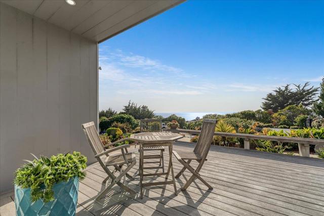 405 Heather Point Lane, Watsonville CA: https://media.crmls.org/mediaz/30fac123-a4a5-4f19-8bd7-72106e096ccc.jpg