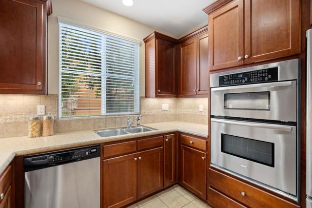 5300 Fioli Loop, San Ramon CA: https://media.crmls.org/mediaz/30fae7ee-67a9-4a8d-a507-db7e4a0e66a4.jpg