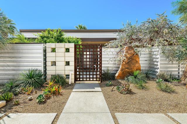 1175 E Cactus Road, Palm Springs CA: https://media.crmls.org/mediaz/30faeccf-00b3-4ea0-ac8e-55baf2bd84cf.jpg